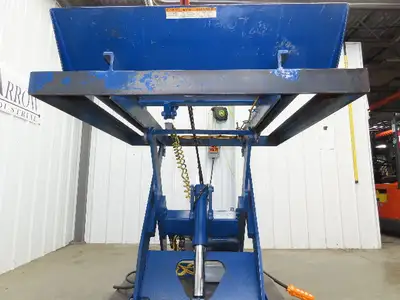 Used VESTIL _UNKNOWN_ Misc Lifts Indiana US | Arrow Industrial #1412088