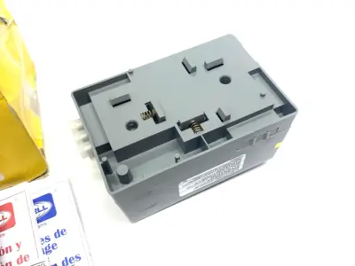 New | in-Stock Hubbell DIN Rail Utility Box, Complete GFCI, with Aux Contact Electrical Boxes Michigan US | Maverick Industrial Sales #1475523