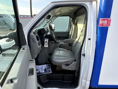 Used 2023 FORD E-350 Reefer Trucks Florida US | Truck and Van Outlet #1509231