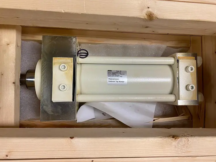Used PARKER 04.00-JJM2HMXS23C-9.250 Hydraulic Cylinders Ohio US | Surplus Asset Holdings #1226259