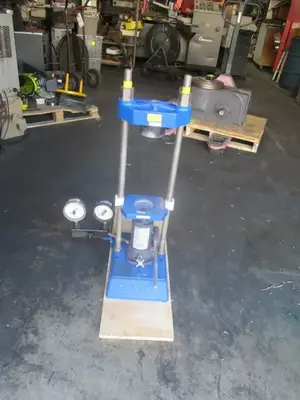 12 Ton, Fred S Carver, labratory pressure press, 24000 lb.