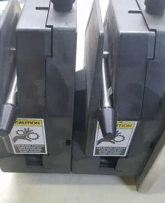 Used THERMO SCIENTIFIC METERING PUMPS 900-1750 , SK072.1F-71 S/4 CUS TI4 , 71 S/4 CUS TI Pumps (peristaltic) Michigan US | ND Industrial Surplus #1226901