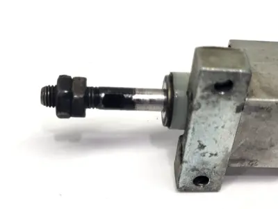 Used Tom Thumb DAVF3/4X1 Pneumatic Cylinders Michigan US | Maverick Industrial Sales #1502228