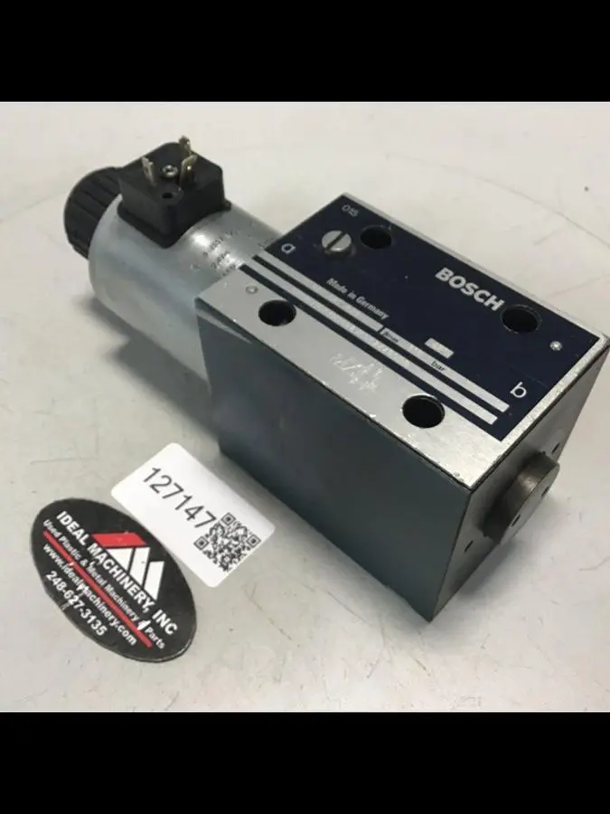 USED BOSCH 0 810 001 825