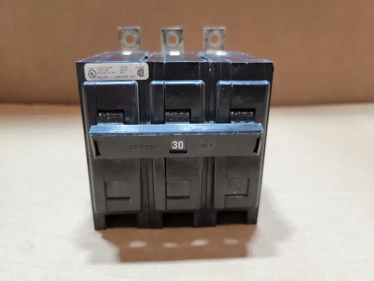 Used 2001 EATON BAB3030H Switchgears British Columbia CA | Lenmark #835591