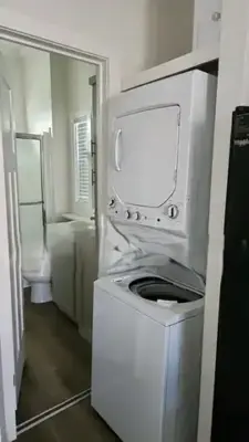 2023 CHAMPION TINY HOMES 2023 MODELS  NICE CONDITION 522A 1 BR  1 BATH HOUSE | Maurice Cohen (5)