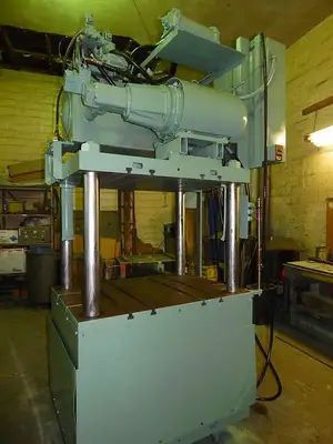 35 TON KEYSTONE 4 POST UP-ACTING HYDRAULIC TRIM PRESS