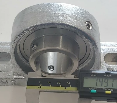 NEW AMI MUCP208-24NPFSG2
