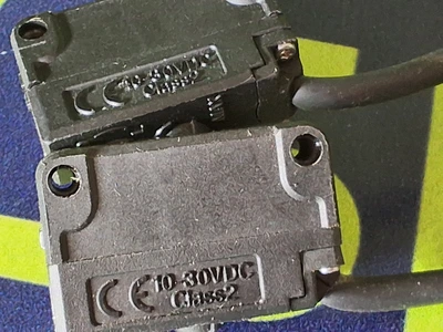 KEYENCE PZ-G42N PHOTOELECTRIC SENSOR SWITCH 10-30VDC