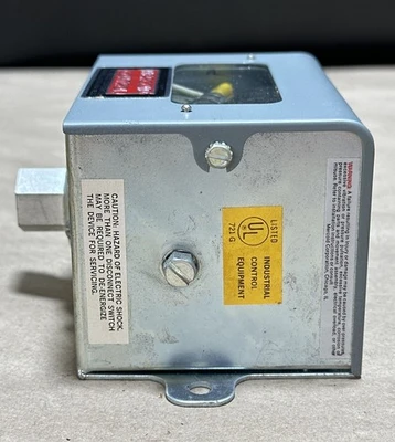 NEW Mercoid AP-153-37