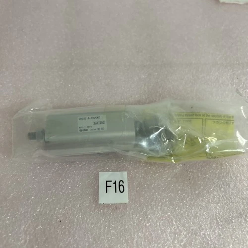 NEW SMC CDQ2D16-30DCMZ