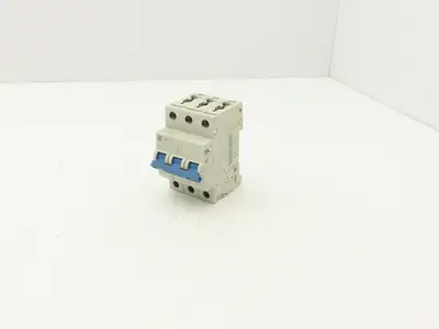 Allen Bradley 1492-SPM3C100 Circuit Breaker 10A 3 Pole 480 VAC Ser D