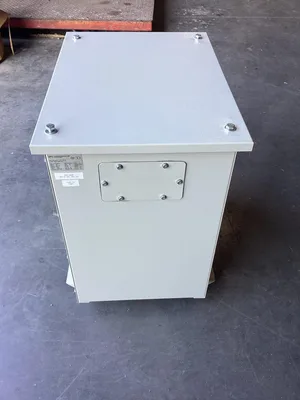 Drie Stand Alone 3 Phase Transformer; Type 8001 3000 84 -NOS