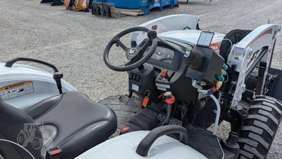 NEW 2023 BOBCAT CT4050