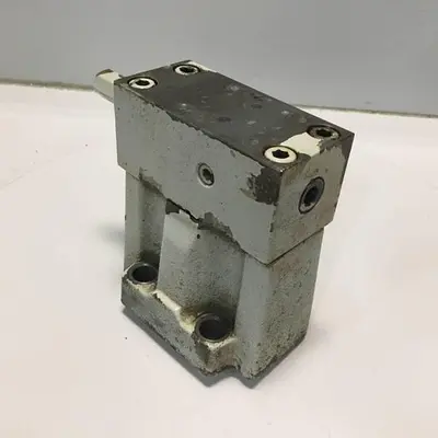 USED YUKEN KOGYO EBG-03-C-2017