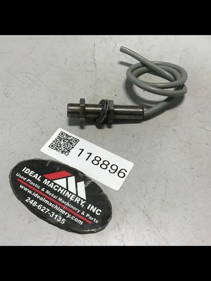 USED BALLUFF BES 516-325-SA56