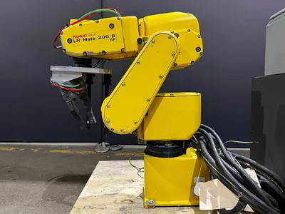 Used 2003 FANUC LR MATE 200iB/5P + R-J3IB MATE Robots Michigan US | iGAM Industrial Marketplace #1443449