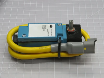 Used HEIL _UNKNOWN_ Relays & Switches | OCO Industrial #1696001