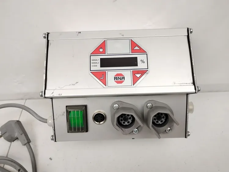 Used Rhein-Nadel ESK 2001 Vibratory Feeders US | Sporadic Surplus LLC #1058407