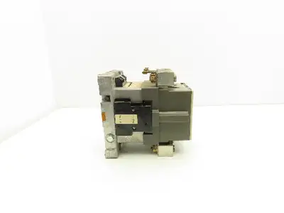 Siemens-Allis CXL40*3E Contactor 135A 600V 3 Pole 120V Coil Model E