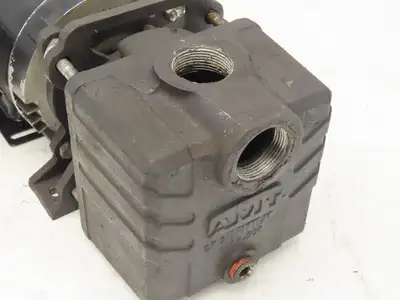 AMT 285J-95 Self Priming Centrifugal Pump 1.25" NPT 78gpm 1Hp 230/460V 3PH