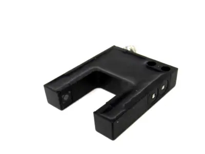 NEW LEUZE GS 04M/P-20-S8 PHOTOELECTRIC SENSOR GS04MP20S8