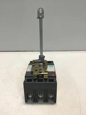USED GE TED136100 / DISCONNECT