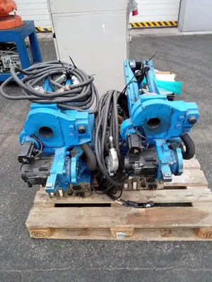Used 2012 YASKAWA MA 1400 - DX 100 Robots CZ | Amaron s.r.o. #1068125