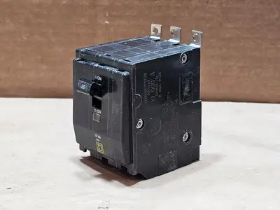 USED SQUARE D QOB320