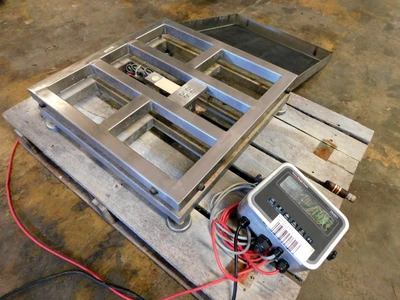 USED AVERY WEIGH TRONICS ZM-301-SD1