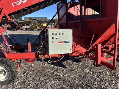 Used _UNKNOWN_ _UNKNOWN_ Seed Tenders Idaho US | Tri-Steel Manufacturing #1557085