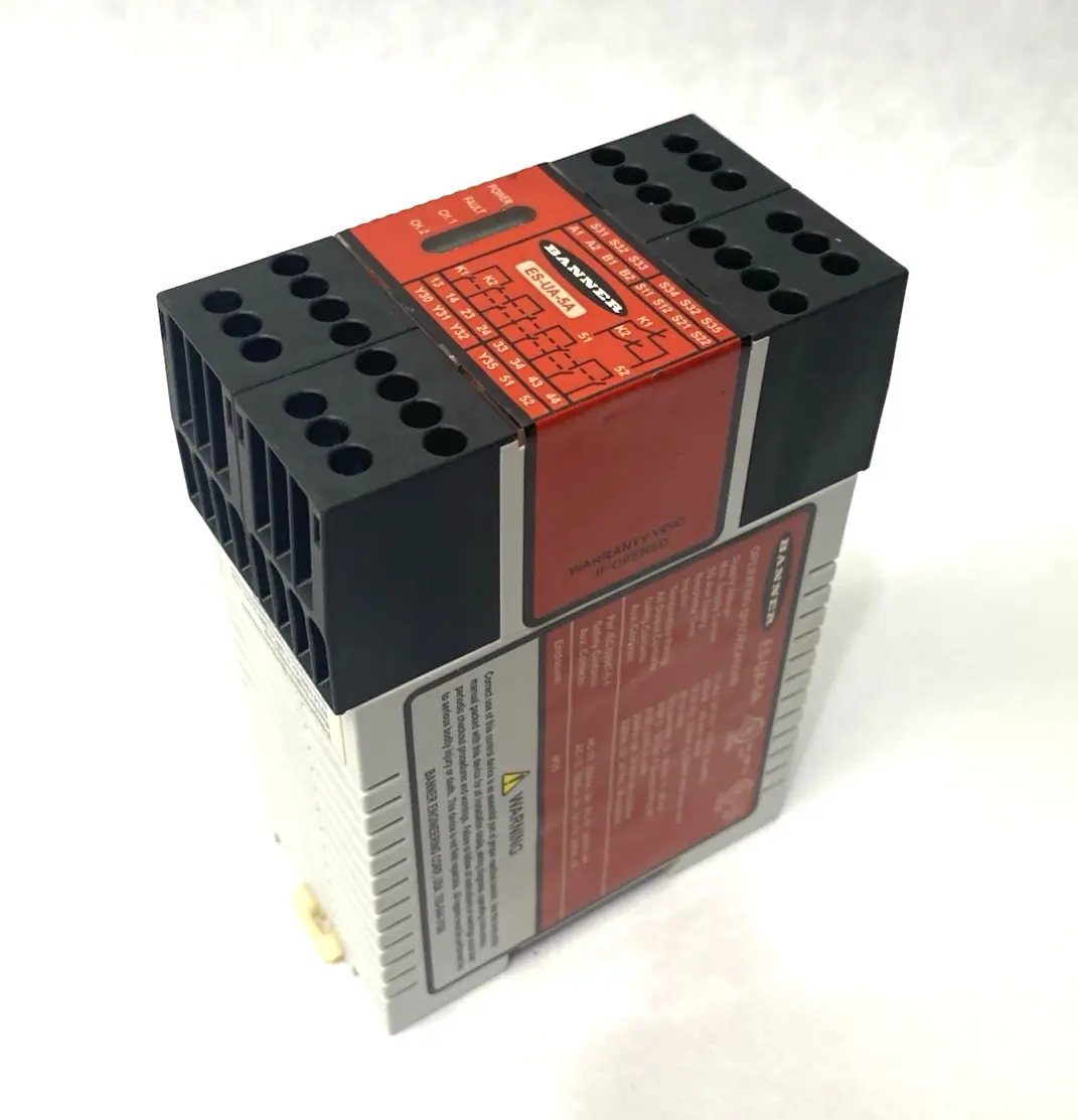 Used Banner Engineering E-Stop/Rope Pull Guard & Monitoring Safety Relay Module, 66091 PLC Processors Michigan US | Maverick Industrial Sales #1389841