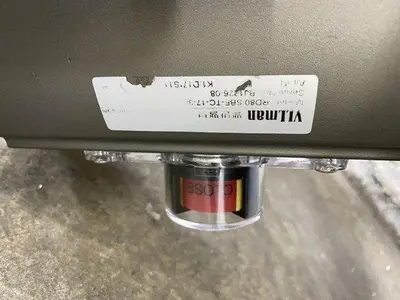 Lidded Hoppers With Butterfly Valves