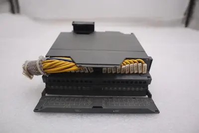 Siemens 6ES7 332-1HH01-0AA0 S7 Digital Output Module - 16pt Relay STOCK K-3502