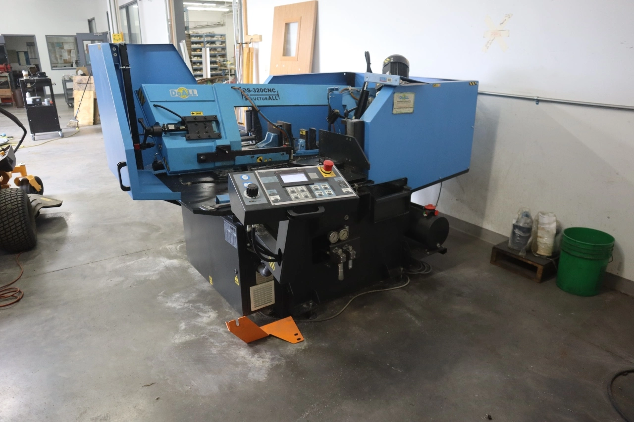 Used DOALL STRUCTURALL S-320CNC Horizontal Band Saws Minnesota US | Machinesused.com #1377487