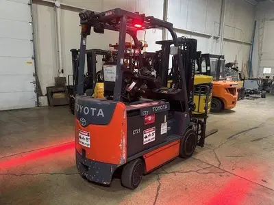 Used TOYOTA 8FBCU30 Misc Forklifts Illinois US | Somerset Equipment Sales #1542961
