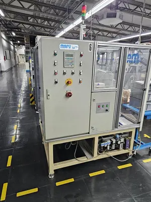 USED 1998 MAFU 820