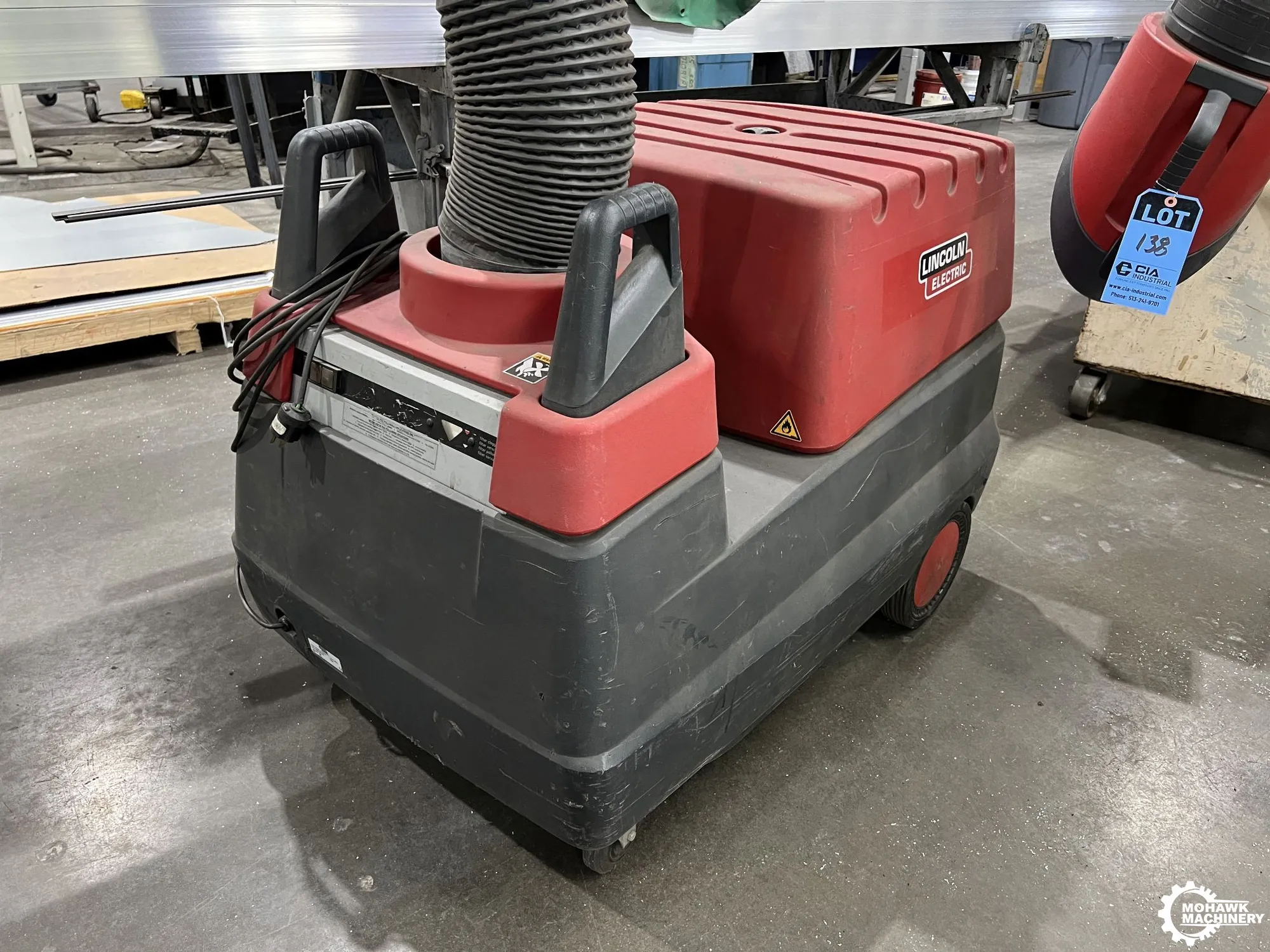 735 CFM LINCOLN “MOBILFLEX 200-M” PORTABLE ELECTRIC WELDING FUME COLLECTOR w/ARM