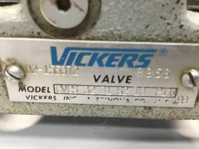 USED VICKERS CVCS32D1S210AP114A99