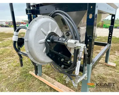 Used HINIKER _UNKNOWN_ Seeders Iowa US | Keast Enterprises #1360310