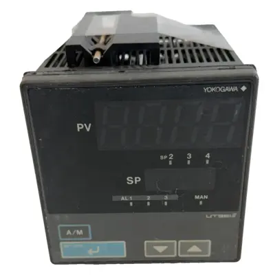 USED YOKOGAWA UT351-00 LIMIT CONTROLLER 100-240VAC 50/60HZ UT35100