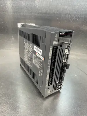 Mitsubishi MR-J4-100B-RJ020 Servo Drive (BIN-1.2.4)