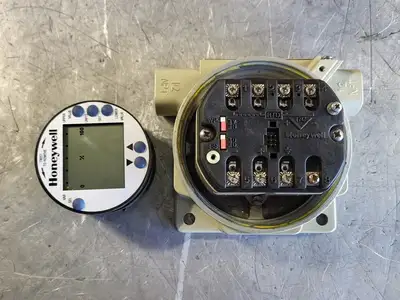 NEW HONEYWELL STT35F-0-EPFM-0000-00000EF-3DC-00002J