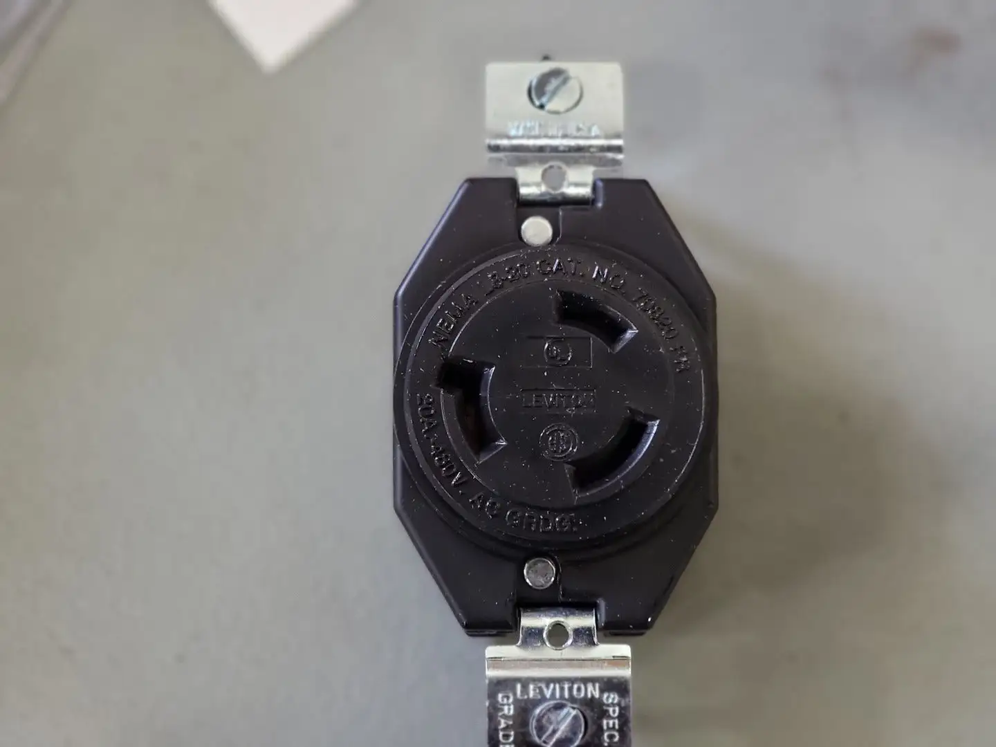 NEW LEVITON 70820-FR