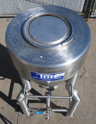SPC8999  Tank 100 gallon vertical tank, Stainless Steel, conical on casters