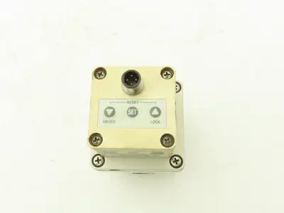 SMC ITV3030-04N4L4 3000 Size Electro-Pneumatic Regulator 24VDC 1/2" NPT