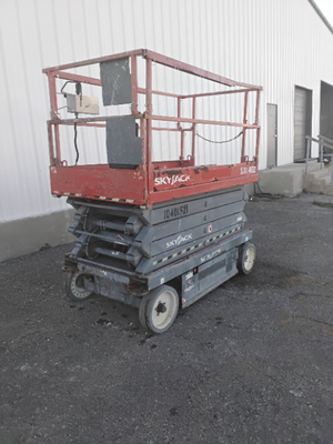 USED 2015 Skyjack SJ4632