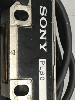 USED SONY PL60