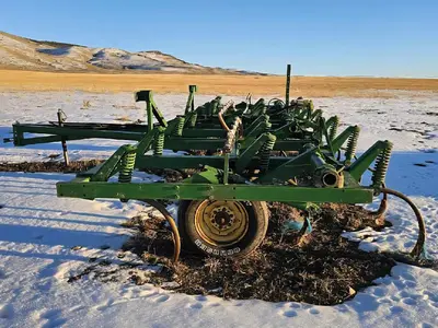 USED JOHN DEERE 1600