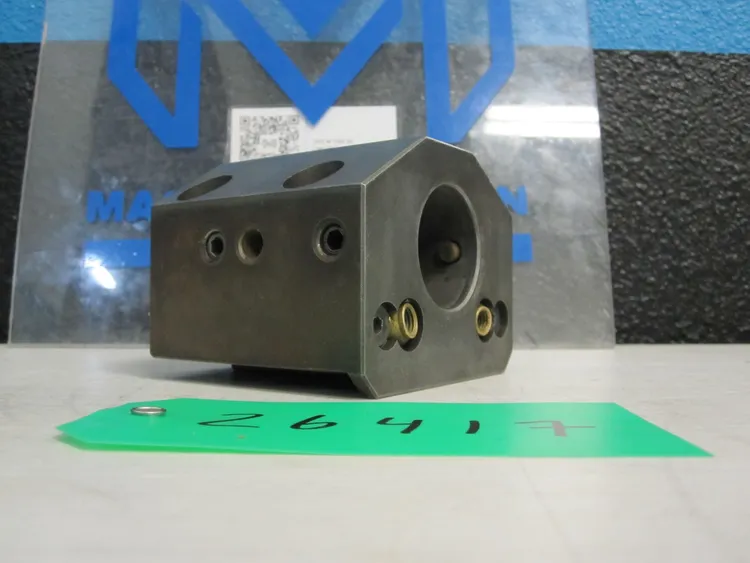 Used Unbranded/Generic 200K Tool Holders | MachineStation #947736